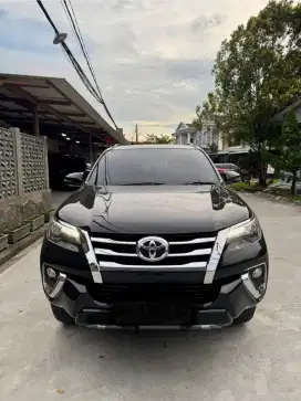 Fortuner VRZ 4x4 diesel metik thn 2019