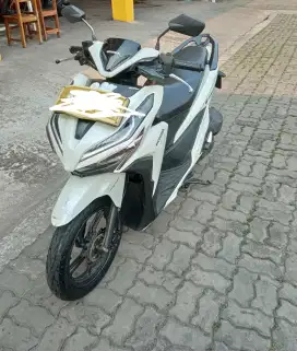Honda Vario 150,Putih,Full Orisinil,Tahun 2019
