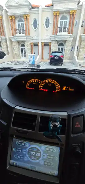 Yaris S MT 2011