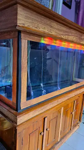Di jual cepat tank / aquarium kabinet full set siap pakai, pondok gede