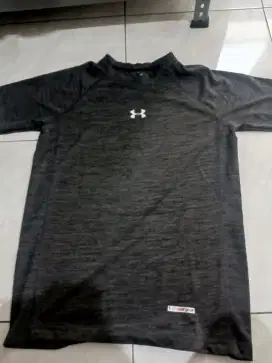 baju olahraga cowok
