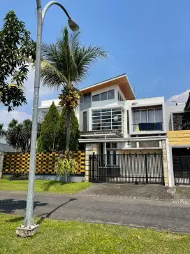Perumahan Araya Lingkungan Perumahan Elite Ada Kolam Renangnya