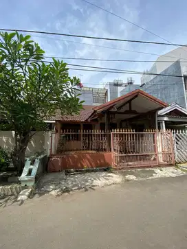 JUAL CEPAT! Rumah Standar Hitung Tanah di Kelapa Nias – 6x17m²