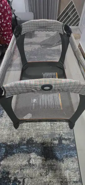 Box Bayi merk Graco