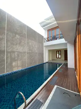 Dijual Rumah Mewah Ada Kolam Renang hook Puspita Loka