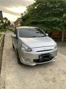 MIRAGE 1.2L GLX MT 2012