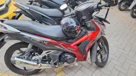 Supra X Helm in