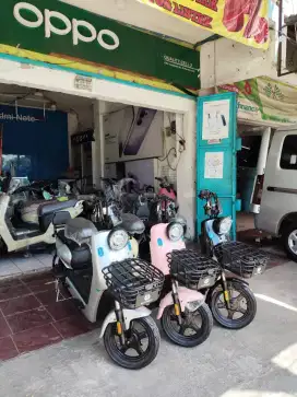 NEW SEPEDA LISTRIK HARGA PROMO MULAI 3JTAN, BERGARANSI RESMI !!