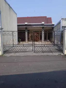 Rumah Luas dan Nyaman Lokasi Strategis di Pondok Aren, Tangerang Selat