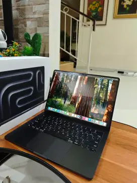 Macbook M4 Pro 14Inch 24/512 IBox CC7 x M3 M2
