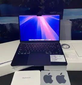 Macbook air M3 2024 Memory 16Gb buka dus saja,macbook baru