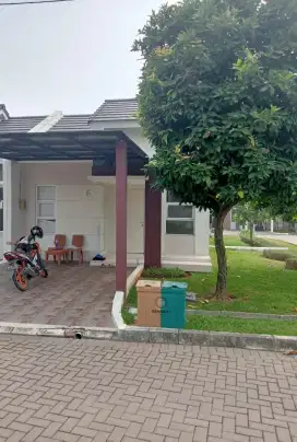 Disewakan Rumah 1 lantai Hook di Summarecon Emerald Karawang
