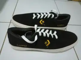 Sepatu Converse Sneakers