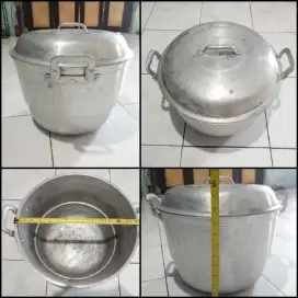 Panci besar tebal