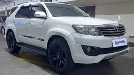 TDP 11JT Toyota Fortuner 2.7 G TRD Bensin-AT Putih 2013