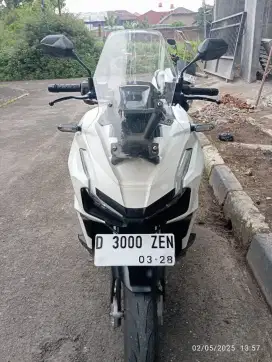 Honda ADV 2023 CBS Putih terawat siap pakai