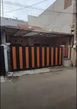 Rumah 10 menit stasiun bekasi