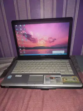 Jual cepat laptop merk toshiba satelit L200
