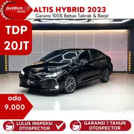[KM 9 RIBU] TOYOTA ALTIS 1.8 V HYBRID AT 2023 HITAM