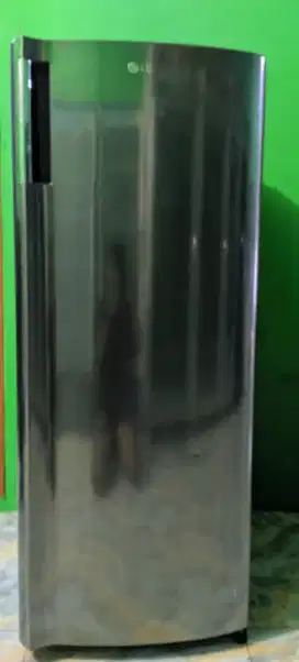 Di jual freezer LG jumbo 6 rak siap pakai..