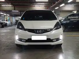 Honda Jazz 1.5 E AT 2013 LOW KM