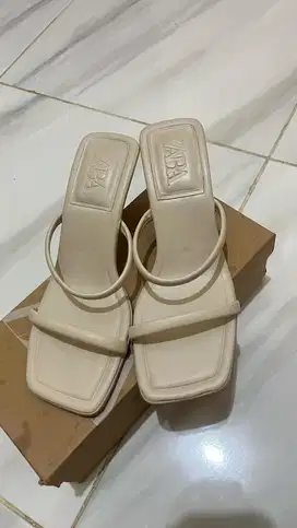 HELS ZARA ORI OUT