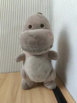 Boneka Berbentuk Anak Dinosaurus Pink
