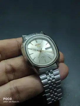 SEIKO 5 17J REF. 7009-5540 Circa 1982 RARE CASE