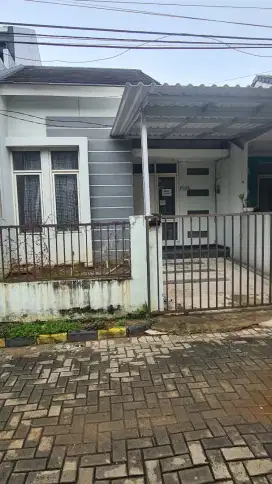 Disewakan Rumah Minimalis Strategis dekat BSD