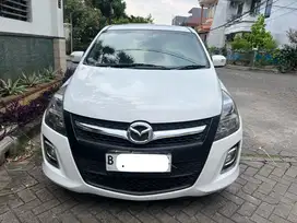 Mazda 8 2011 Bensin