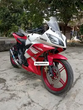 Yamaha R15 V2 th 2016
