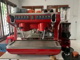 Mesin espresso dan grinder