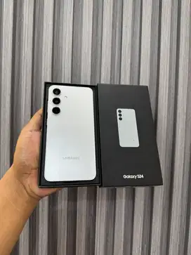 Samsung s24 8/256 sein second
