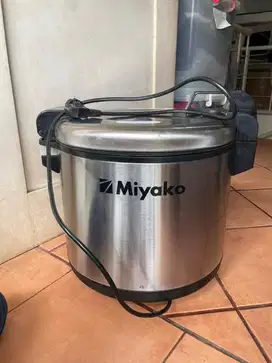 Rice Cooker Miyako 6L