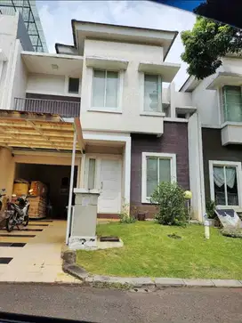 DIJUAL CEPAT RUMAH PHG CLUSTER CHALCEDONY FULL FURNISHED HADAP TIMUR