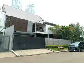 Rumah Modern di Perum Taman Gandaria Kby Lama Jakarta Selatan