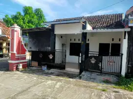 ISTIMEWA jarang ada :  Dijual RUMAH & TOKO