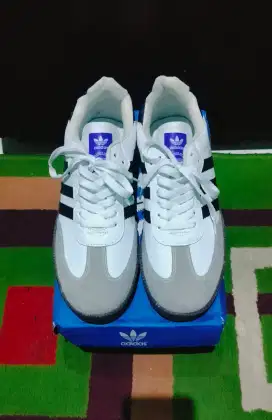 Sepatu adidas samba