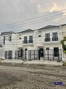Rumah baru design American-Style di Sutorejo Tipe A dan B