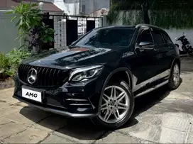 Merdeces Benz GLC200 AMG Line (2019) in Pristine Condition
