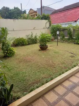 Rumah tanah luas Siap Huni SHM pinggir jalan raya Di Cinere CL 445