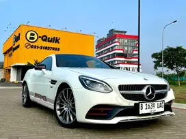 MERCEDES-BENZ SLC 300