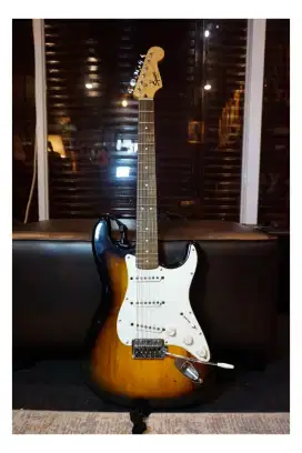Squier Stratocaster Bullet Series Bonus banyak