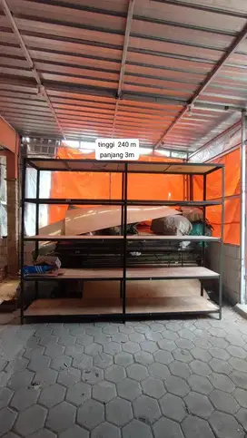 Rak Besi Kokoh 3 tingkat