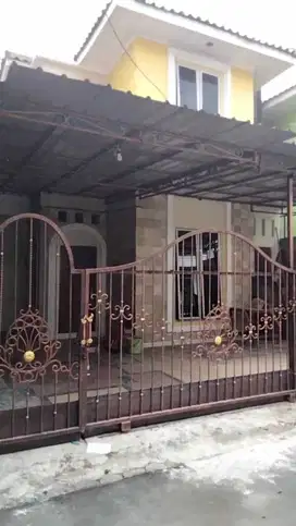 BU ! Rumah bagus  2 Lantai Di Seturan Dekat Kampus UPN, Pakuwon Mall