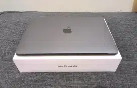 Macbook Air M1 8/256 Gray