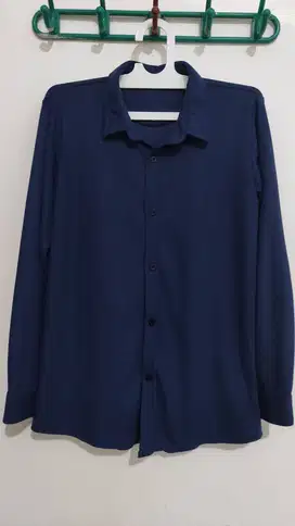 kemeja formal casual warna navy size M