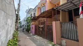 Rumah 2 lantai dekat dari Gelael Tebet dan TIS