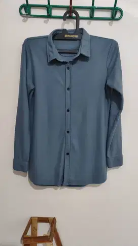 kemeja formal casual warna blue denim size M