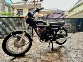 YAMAHA RD 350 TWIN WARNA HITAM
